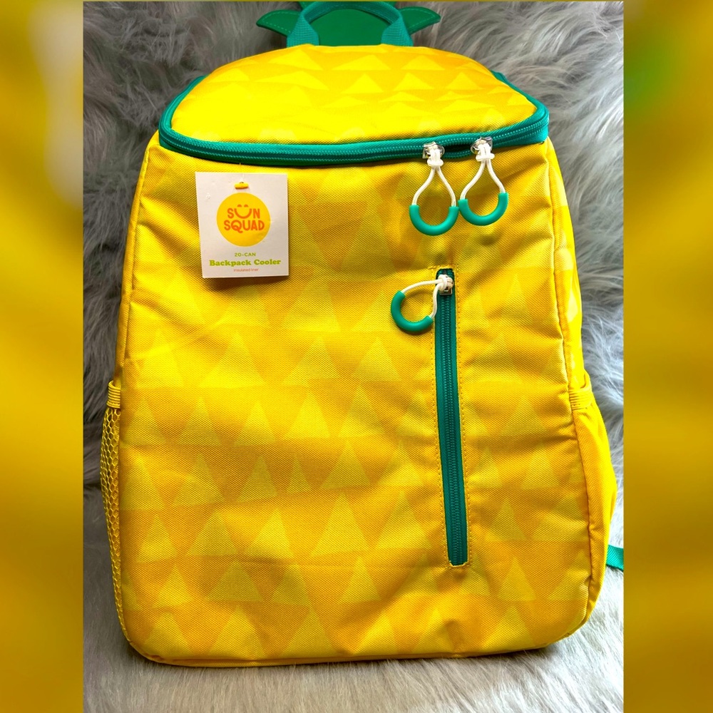 PINEAPPLE Backpack COOLER! 🍍🍍
